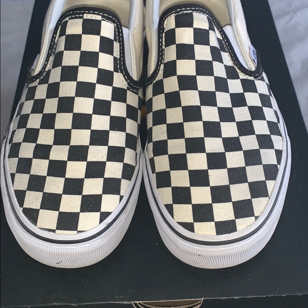 Very worn VANS SIZE 7 in MENS SIZE 8.5 IN WOMENS